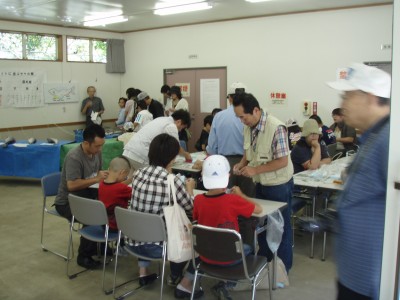 おいしいサケの見分け方講座＆サケ工作