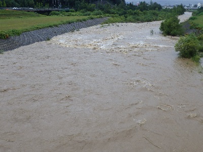 増水時の豊平川